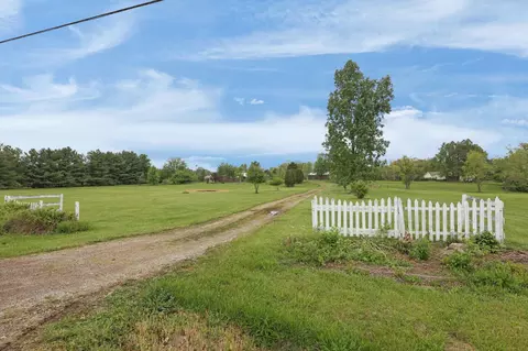 12166 State Route 56 E, Circleville, OH 43113