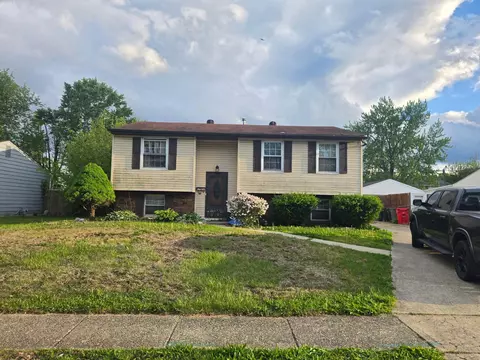 2693 Brunswick Dr, Grove City, OH 43123