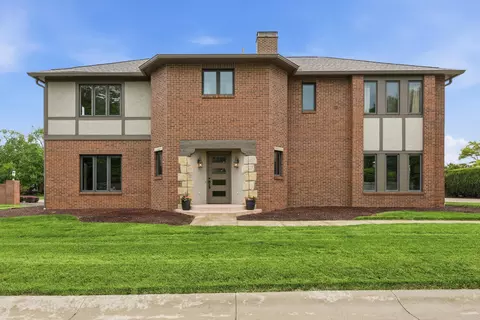 180 Stanwick Ct, Newark, OH 43055