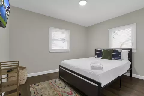 Bedroom - 3237 E 12th Ave, Columbus, OH 43219 photo 4 of 4