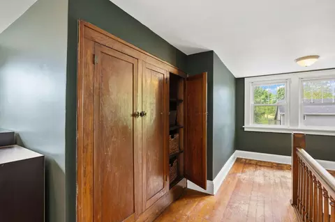 Entry Way - 5461 State St, Albany, OH 45710 photo 4 of 8