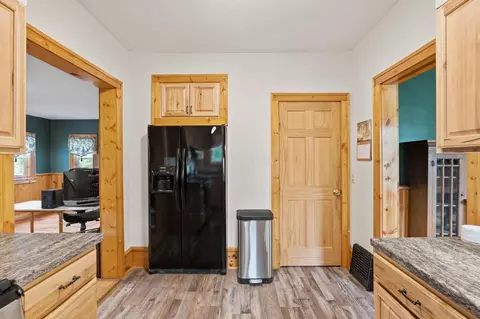 Entry Way - 5461 State St, Albany, OH 45710 photo 1 of 8