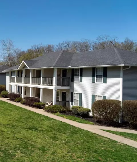15 S Shafer St #2004, Athens, OH 45701