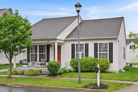 2427 Lyncross St, Grove City, OH 43123