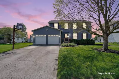 527 Warwick Ln, Pickerington, OH 43147