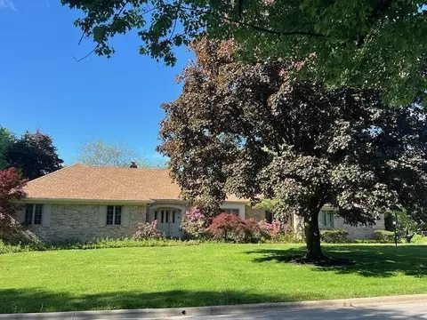 125 W Campus View Blvd, Columbus, OH 43235