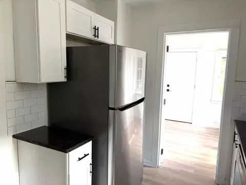 Kitchen - 2584 Eakin Rd, Columbus, OH 43204 photo 1 of 2