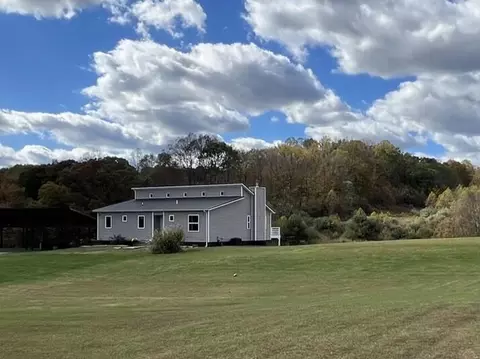 15393 Shade Rd, Guysville, OH 45735