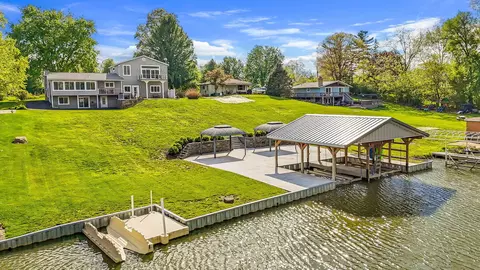 2133 Chickasaw, London, OH 43140