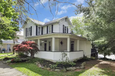 103 E Main St, Centerburg, OH 43011