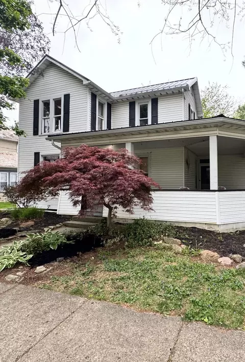 103 E Main St, Centerburg, OH 43011