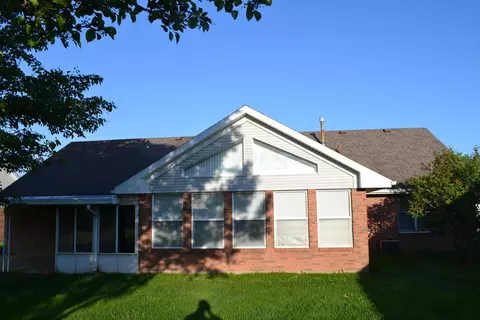 Exterior - 5866 Oldham Dr, Springfield, OH 45503 photo 3 of 5