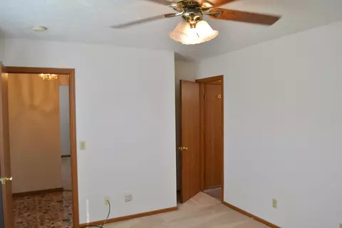 Bedroom - 5866 Oldham Dr, Springfield, OH 45503 photo 3 of 7