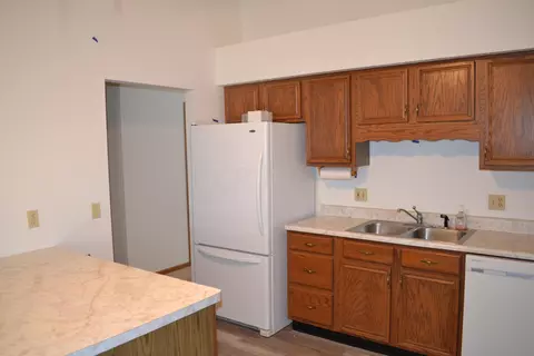 Kitchen - 5866 Oldham Dr, Springfield, OH 45503 photo 3 of 3