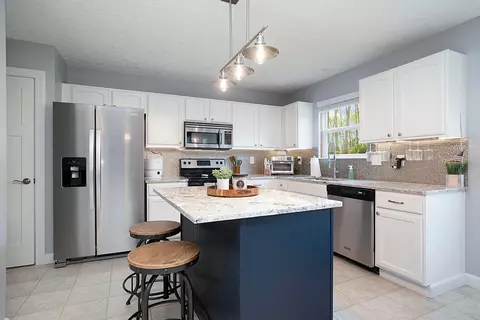 Kitchen - 232 Beech Dr, Delaware, OH 43015 photo 2 of 4