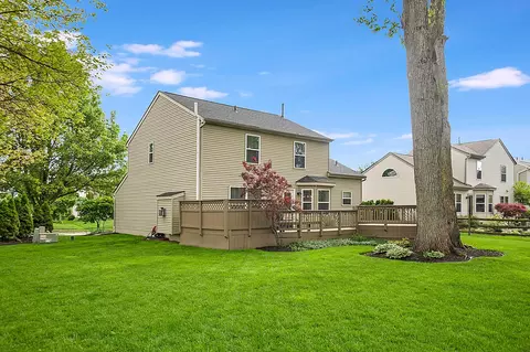 Exterior - 232 Beech Dr, Delaware, OH 43015 photo 5 of 12