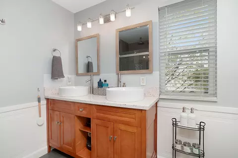 Bath - 232 Beech Dr, Delaware, OH 43015 photo 2 of 4
