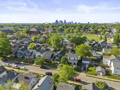 View/Area - 166 E Welch Ave, Columbus, OH 43207 photo 2 of 12