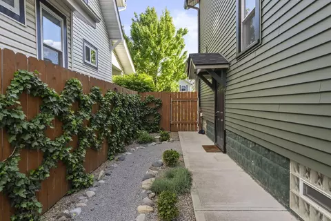 Exterior - 166 E Welch Ave, Columbus, OH 43207 photo 4 of 12