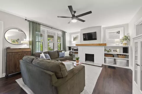Living - 166 E Welch Ave, Columbus, OH 43207 photo 2 of 4