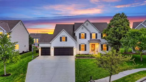 216 Warbler Ct, Pickerington, OH 43147