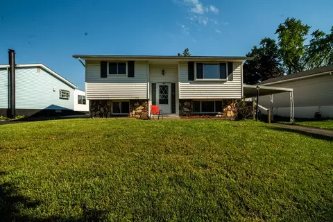 3116 Musket Ridge Dr, Columbus, OH 43223
