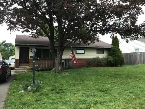 2268 Shrewsbury Rd, Columbus, OH 43221