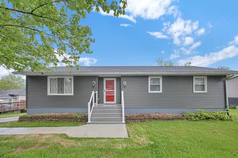 3285 Lakewood Dr, Zanesville, OH 43701