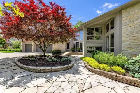 215 Founders Ct, Gahanna, OH 43230