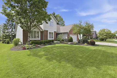 629 Reindeer Ln, Columbus, OH 43230