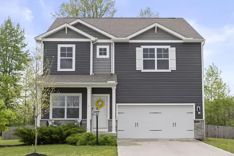 248 Old Bay Dr, Pataskala, OH 43062