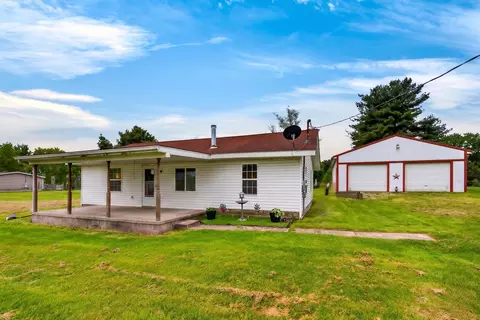 Exterior - 644 Harmon Rd, Oak Hill, OH 45656 photo 2 of 5