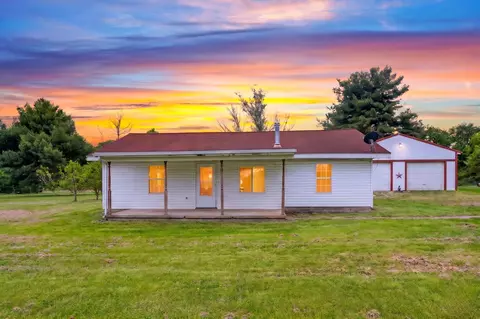 644 Harmon Rd, Oak Hill, OH 45656