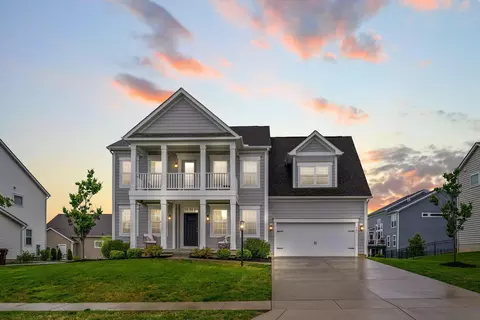 765 Avebury Dr, Pickerington, OH 43147