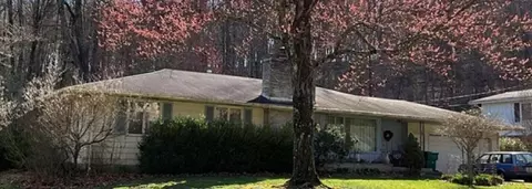 1535 Pleasant Valley Dr, Newark, OH 43055