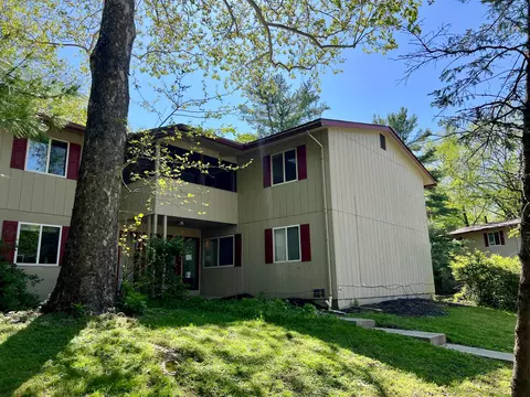 301 Fenway Rd #E, Columbus, OH 43214