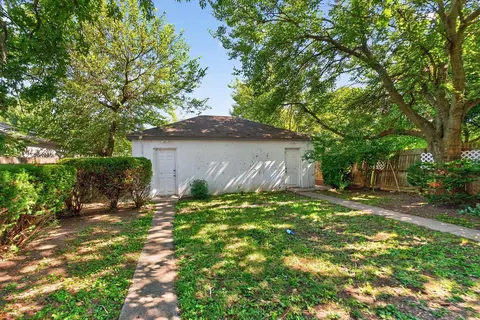 Exterior - 358-360 E Markison Ave, Columbus, OH 43207 photo 5 of 6