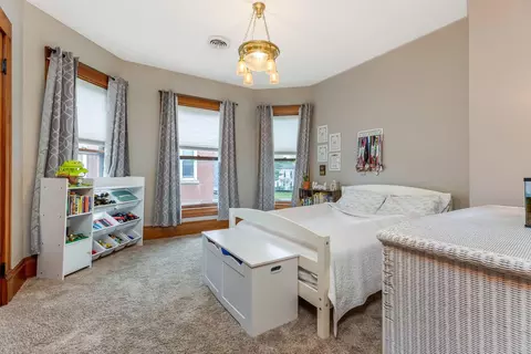 Bedroom - 336 E Main St, Logan, OH 43138 photo 7 of 10