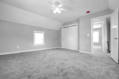 Bedroom - 485 N Pickaway St, Circleville, OH 43113 photo 6 of 10