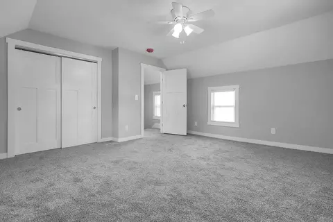 Bedroom - 485 N Pickaway St, Circleville, OH 43113 photo 5 of 10