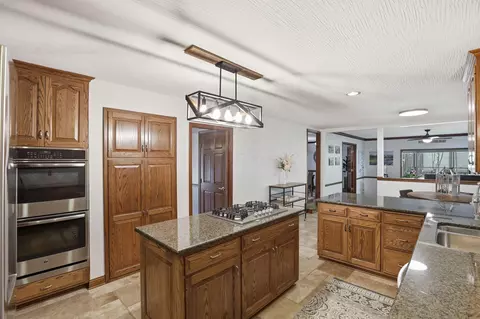 Kitchen - 4800 Cascade Dr, Powell, OH 43065 photo 6 of 8