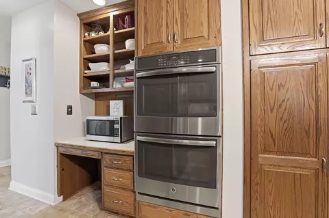 Kitchen - 4800 Cascade Dr, Powell, OH 43065 photo 8 of 8