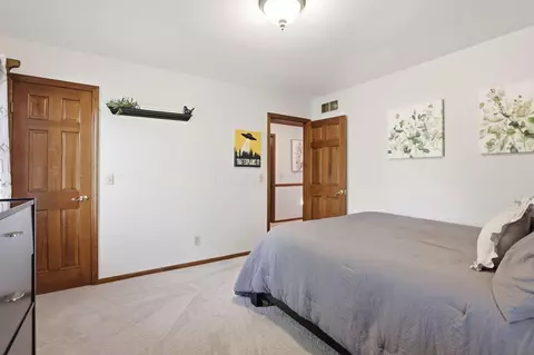 Bedroom - 4800 Cascade Dr, Powell, OH 43065 photo 6 of 9