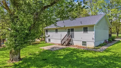 Exterior - 710 Daffodil Dr, Howard, OH 43028 photo 2 of 2