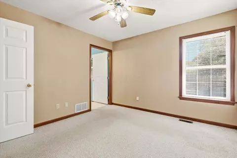 Bedroom - 710 Daffodil Dr, Howard, OH 43028 photo 5 of 9