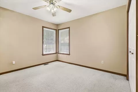 Bedroom - 710 Daffodil Dr, Howard, OH 43028 photo 4 of 9