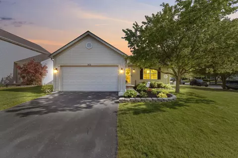 303 Moss Ct, Marysville, OH 43040
