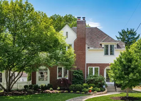4457 Rosemary Pkwy, Columbus, OH 43214