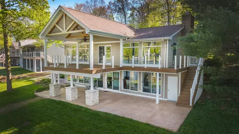 533 Highland Hills Dr, Howard, OH 43028