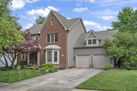 422 Ashford Dr, Westerville, OH 43082